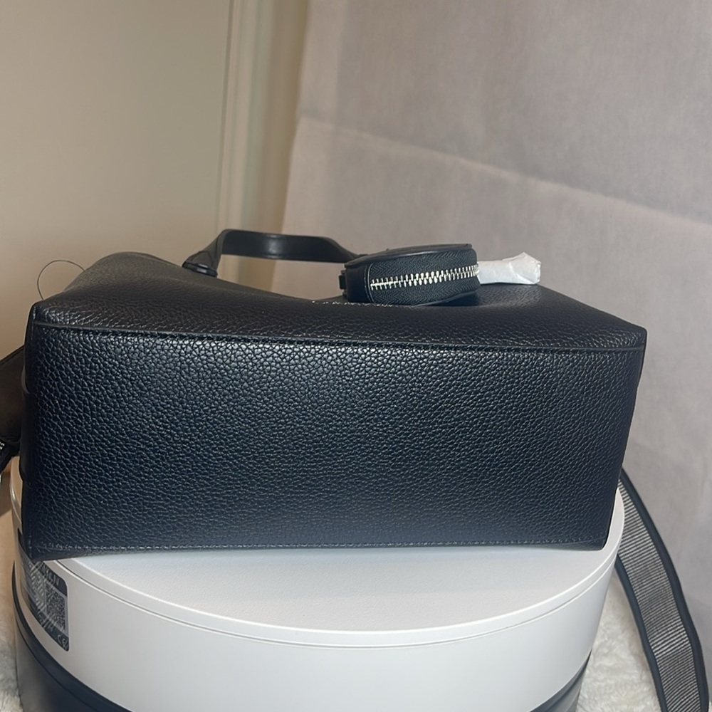 Calvin Klein , NWT , Black color, Shoulder bag . - Picture 14 of 15